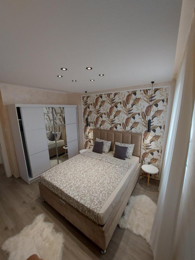 Kat Apartman Διαμέρισμα Σουμπότικα Εξωτερικό φωτογραφία