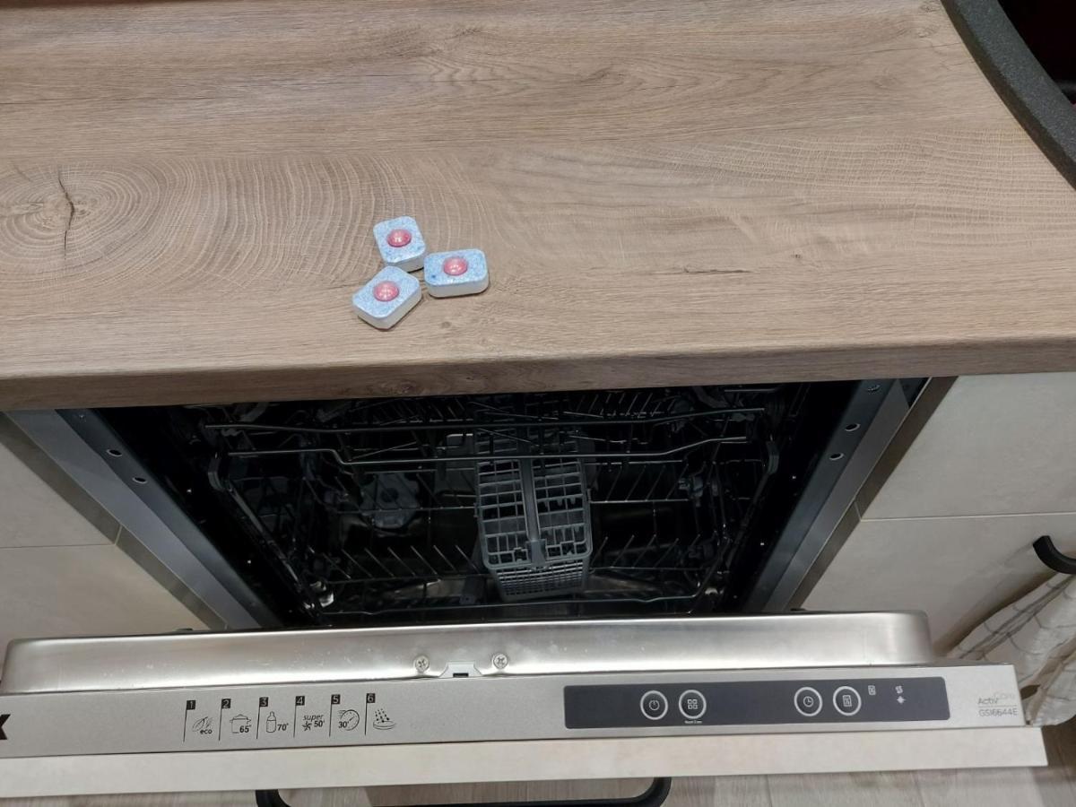 Kat Apartman Διαμέρισμα Σουμπότικα Εξωτερικό φωτογραφία
